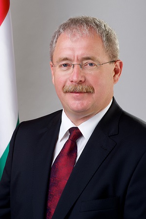  Fazekas Sándor földművelésügyi miniszter